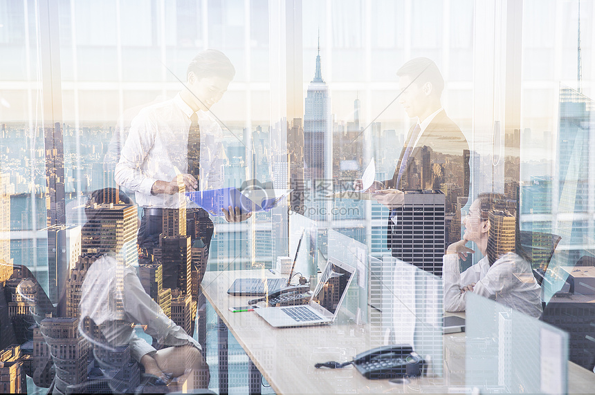 商務辦公背景下的職業發展與技能提升